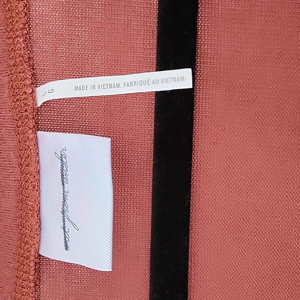 Out from under oversized cardigan L NWOT - Picture 2 of 4